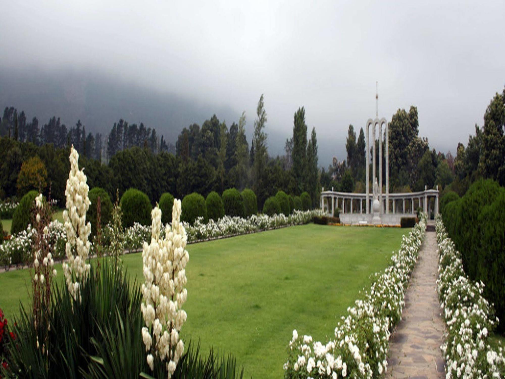 Le Petit Paris Hotell Franschhoek Eksteriør bilde